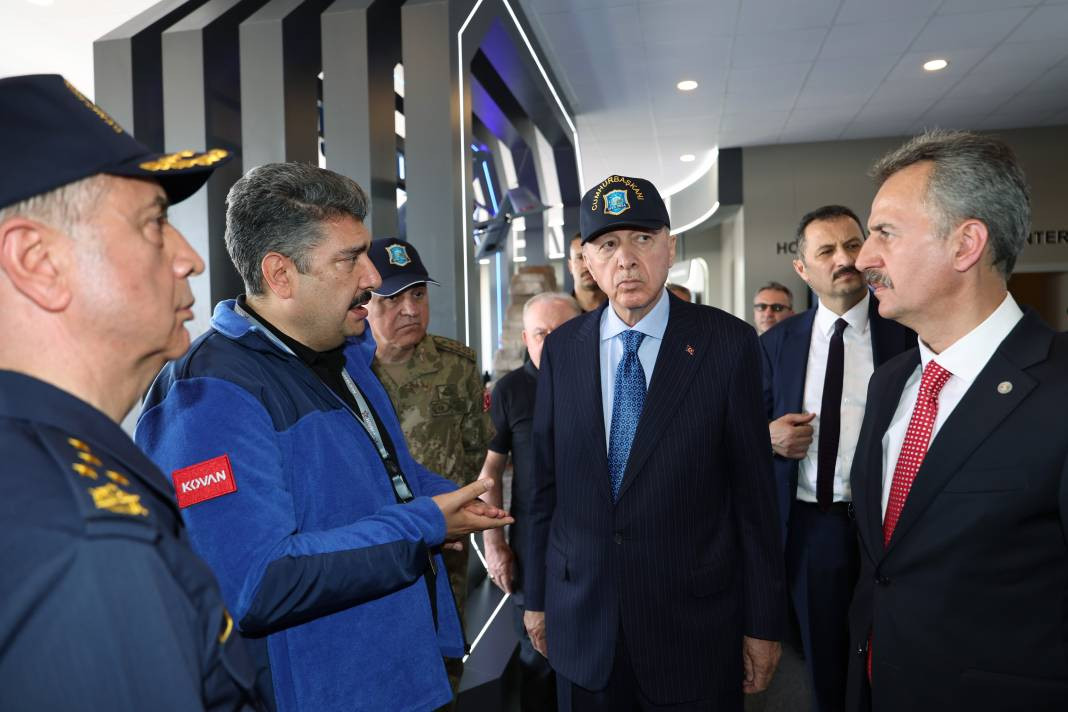 Erdoğan Savunma Sanayii Fuarı'nı gezdi - Resim: 20